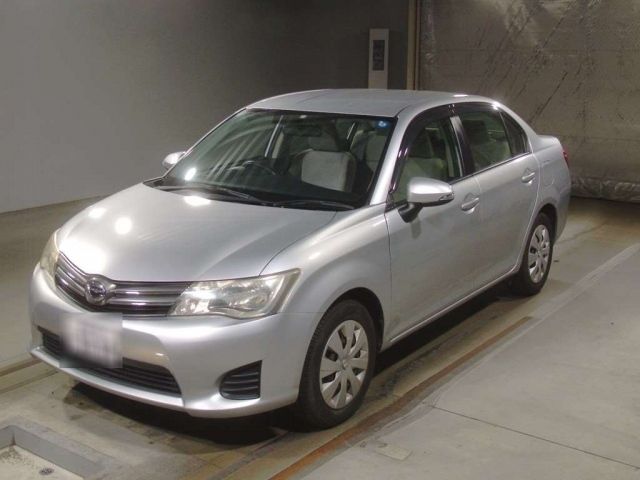 2417 Toyota Corolla axio NZE161 2013 г. (TAA Kinki)